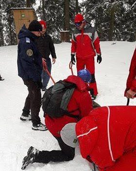 Bărbat beat, salvat de jandarmii montani și salvamontiștii din Borșa Bărbat beat, salvat de jandarmii montani și salvamontiștii din Borșa