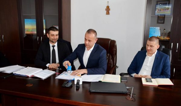 Guvernul finanțează cinci proiecte în Bârsana, cu o valoare de peste 11,5 milioane de lei Guvernul finanțează cinci proiecte în Bârsana, cu o valoare de peste 11,5 milioane de lei