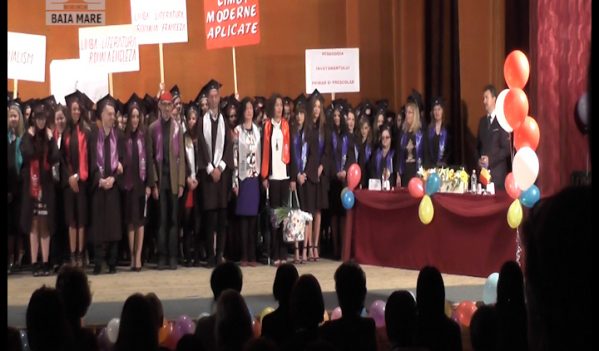 ”Vivat, crescat, floreat!” Festivitatea de absolvire a Facultăţii de Litere din Baia Mare (VIDEO) ”Vivat, crescat, floreat!” Festivitatea de absolvire a Facultăţii de Litere din Baia Mare (VIDEO)