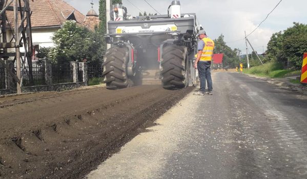 Au reînceput lucrările de modernizare a Drumului Național 18 B, între Baia Mare și Târgu Lăpuș Au reînceput lucrările de modernizare a Drumului Național 18 B, între Baia Mare și Târgu Lăpuș