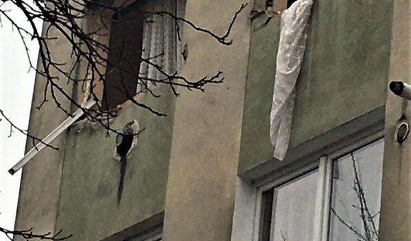 Pagube materiale generate de o explozie la un bloc de locuințe din Baia Mare Pagube materiale generate de o explozie la un bloc de locuințe din Baia Mare