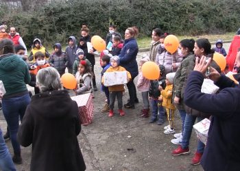 Un munte de gânduri bune și tot atâtea cadouri pentru cei mici, de la DABO! (VIDEO)