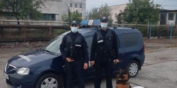 Prins de jandarmii băimăreni după ce a furat dintr-un supermarket