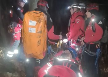 Exercițiu de salvare pe timp de noapte organizat de Salvamont Maramureș