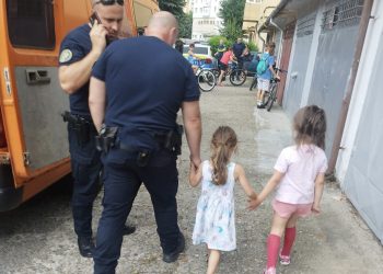 Două fetiţe de 5 ani căutate de părinţi, găsite de jandarmii maramureşeni