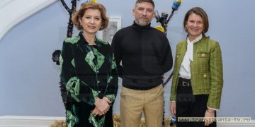 DIALOGUE –DIALOG – expoziție personală la Londra a artistului maramureșean Vinicius Leș